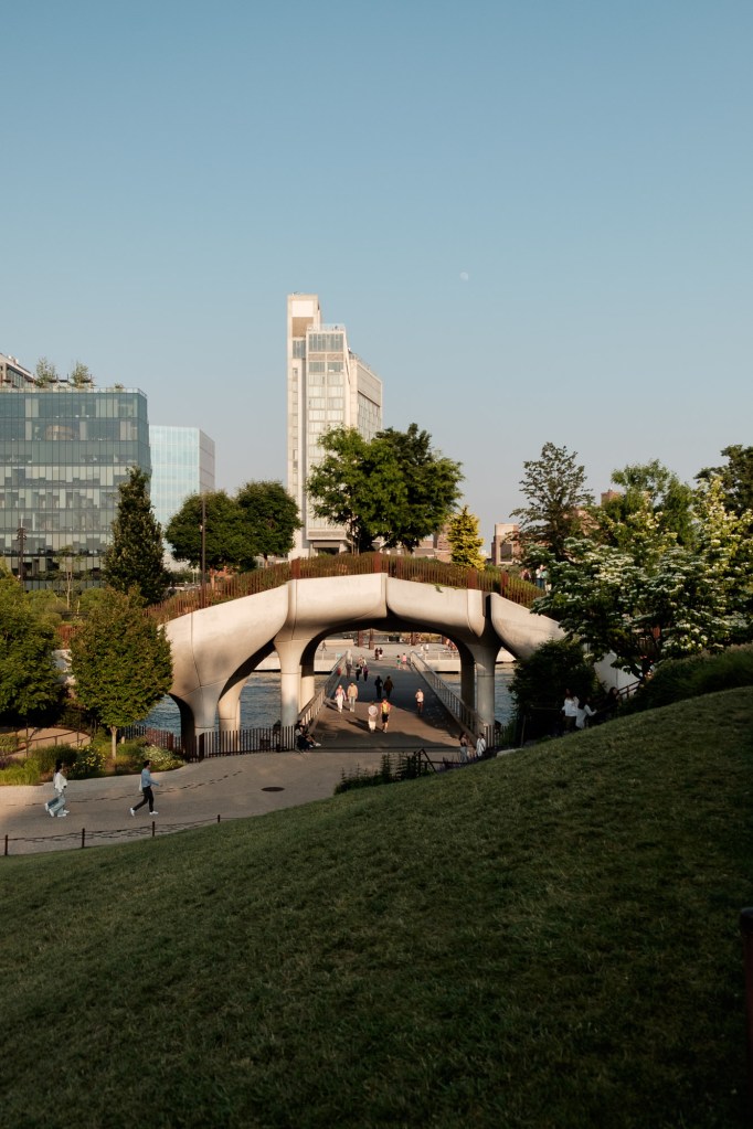 New York City buildings photographed through Little Island using Fuji X-E2 and Fuji XF 18-55mm f2.8-4.