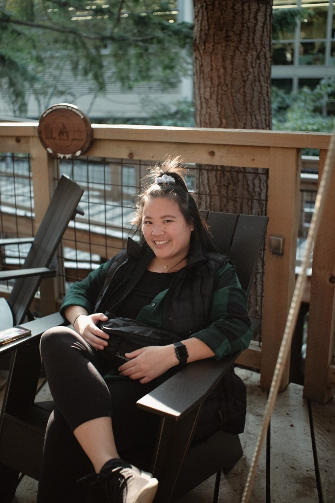 Outdoor portrait in Seattle captured using Fuji X-E2 and Meike 25mm f1.8.