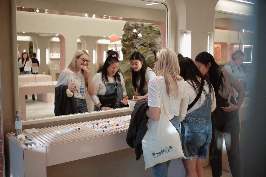 Low light indoor portrait using Fuji X-E2 sample image and manual lens.