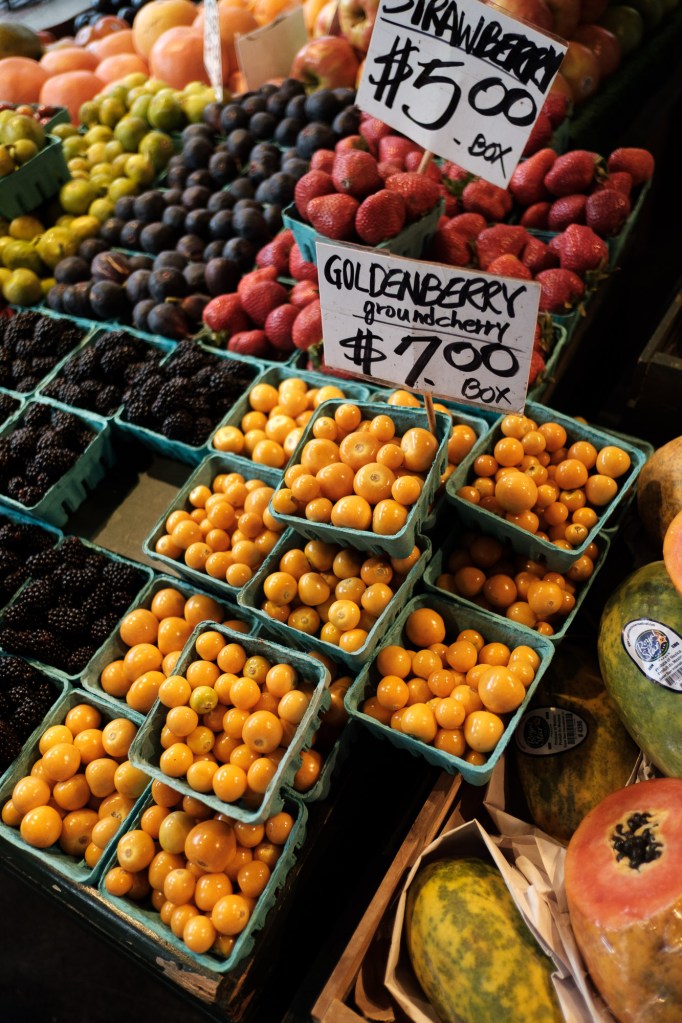 Pike Place Market fruits and vegetable stand